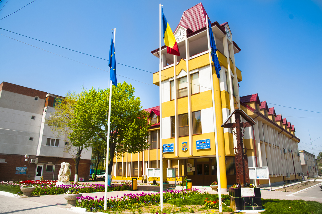 Mairie de Ianca Photo de la mairie de Ianca
